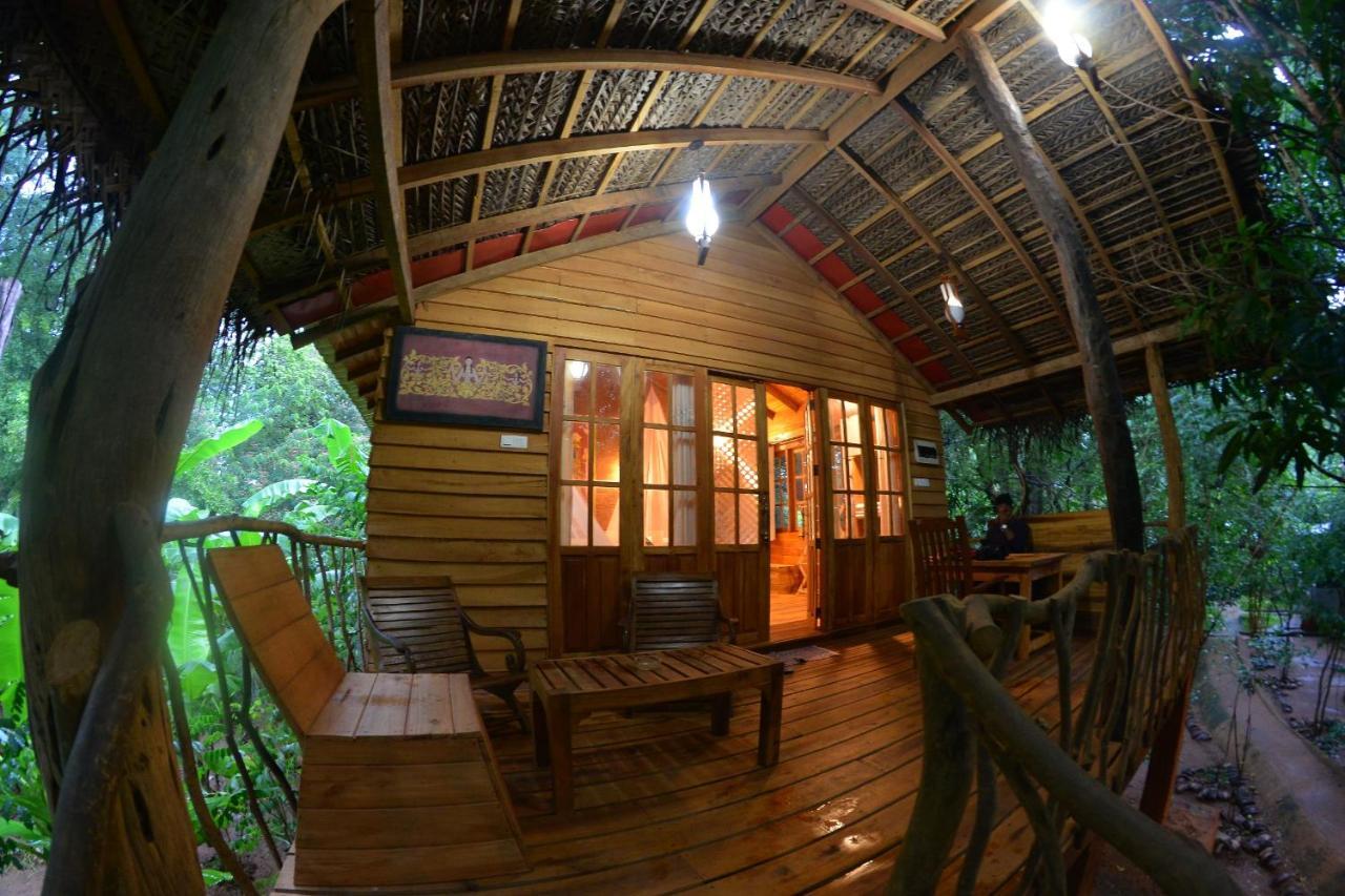 Habarana Tree House Mutu Village Eksteriør bilde